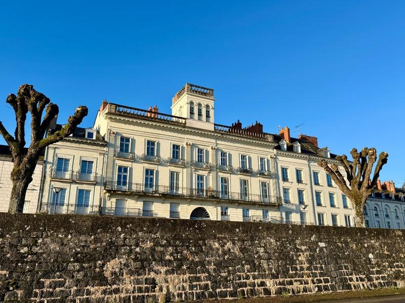 Appartement - 100 m² - 4 pièces