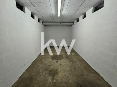 Parking / Garage - 17 m²