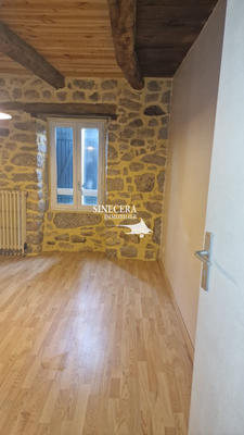 Maison - 240 m² - 7 pièces