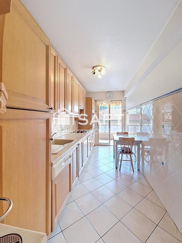 Appartement - 94 m² - 4 pièces