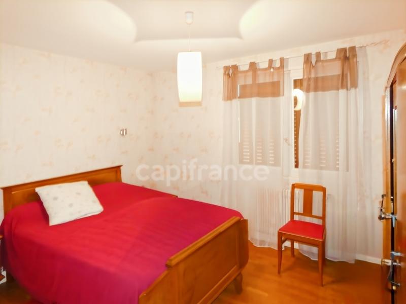 Maison - 174 m² - 7 pièces