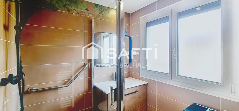 Maison - 75 m² - 5 pièces