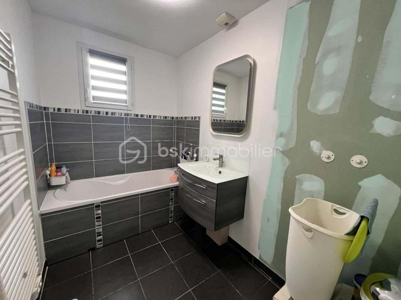 Maison - 97 m² - 4 pièces