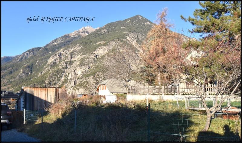 Terrain constructible - 1 309 m²