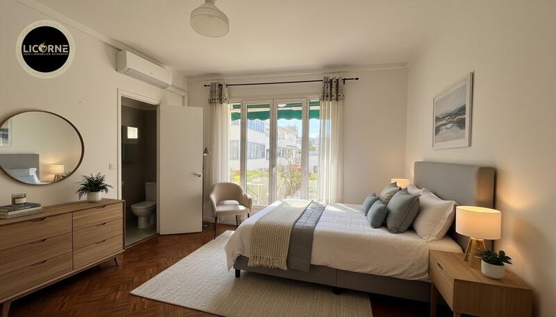 Appartement - 147 m² - 6 pièces