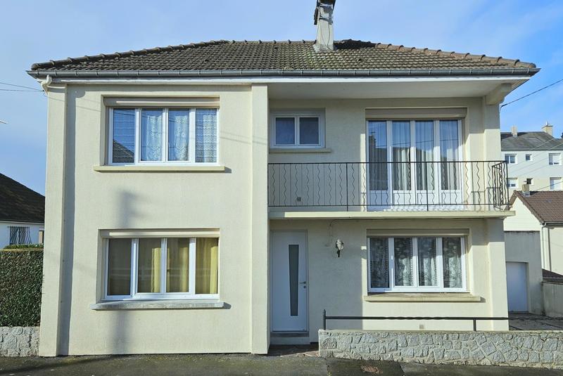 Maison - 112 m² - 6 pièces