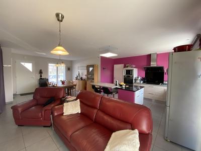 Maison - 108 m² - 5 pièces