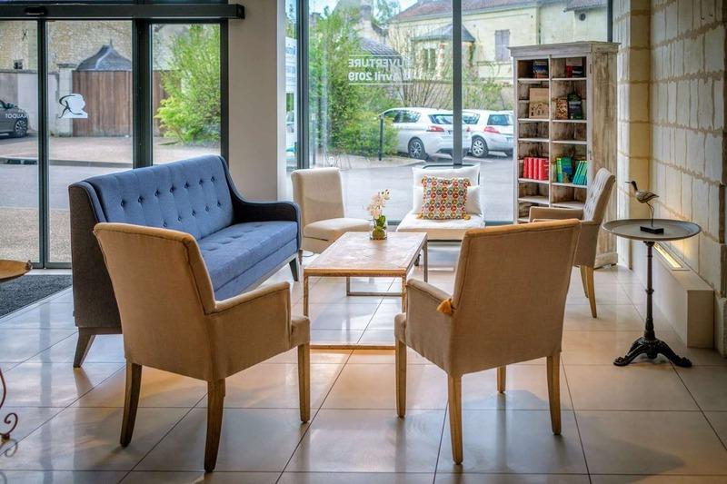 Immeuble - 1 300 m² - 40 pièces