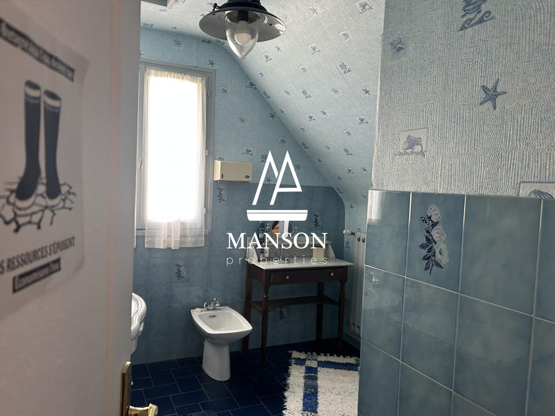 Maison - 141 m² - 6 pièces