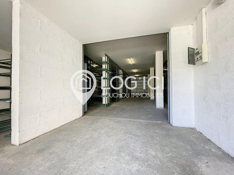 Entrepôt - 286 m²