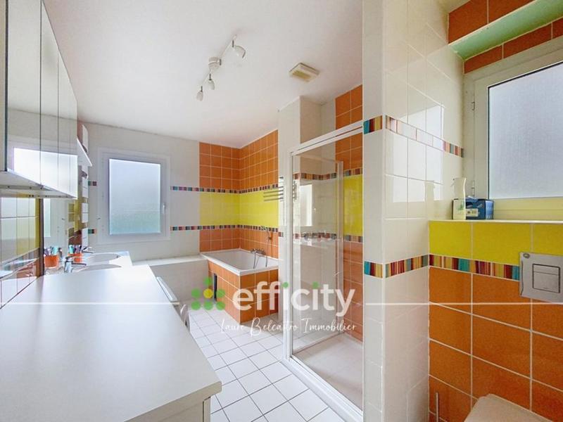 Villa - 370 m² - 10 pièces