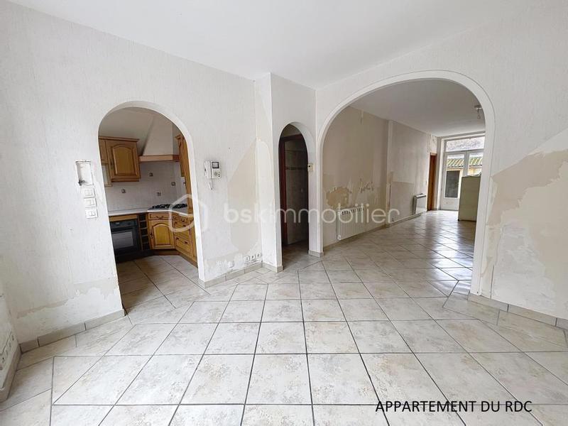 Immeuble - 170 m² - 3 pièces