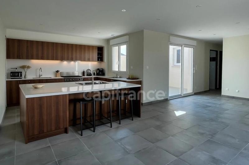 Maison - 75 m² - 4 pièces