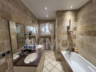 Appartement - 114 m² - 4 pièces