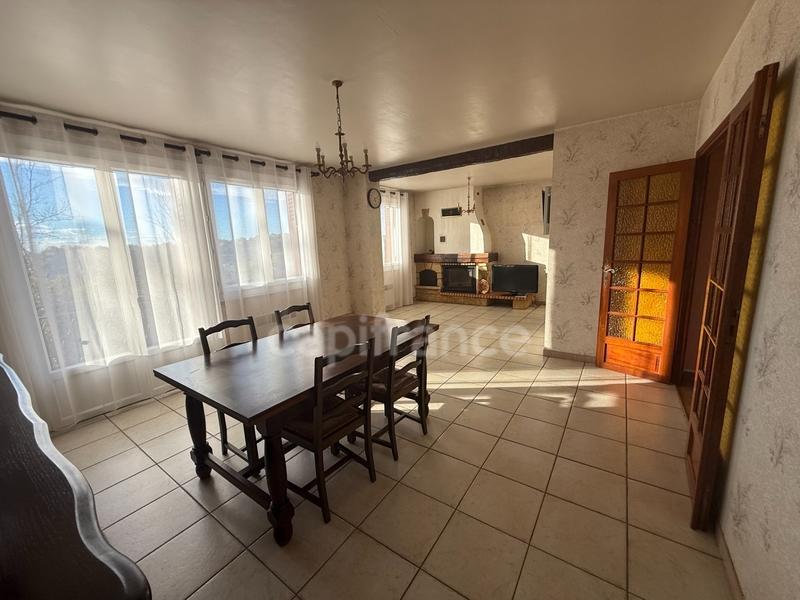 Maison - 95 m² - 5 pièces