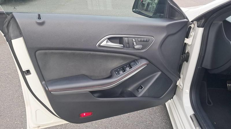 Mercedes Cla Shooting Brake Classe 220 d 177 7g-Dct Fascination Amg