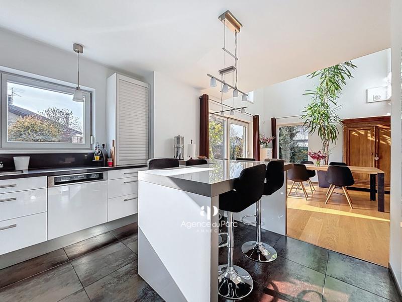 Maison - 165 m² - 6 pièces