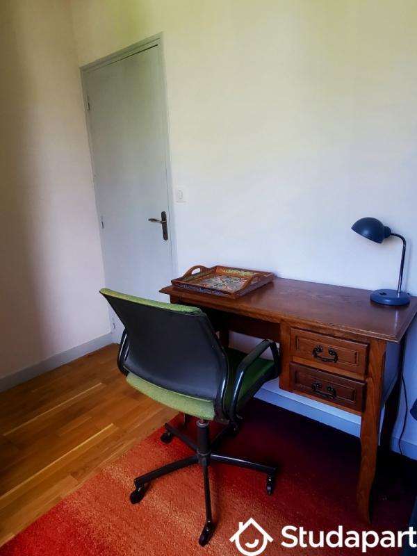 Chambre - 12 m² - 1 pièce