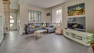 Maison ancienne - 147 m² - 9 pièces