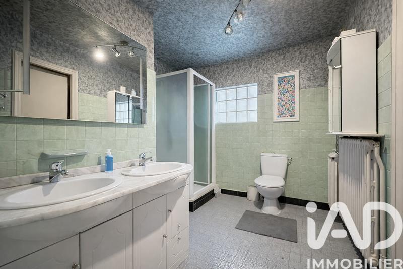 Maison - 145 m² - 8 pièces