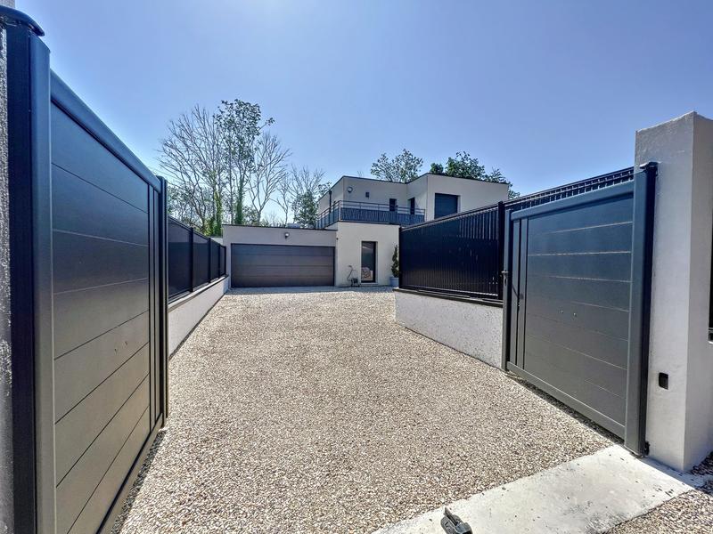 Maison contemporaine - 156 m² - 5 pièces