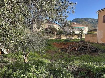 Terrain constructible - 375 m²