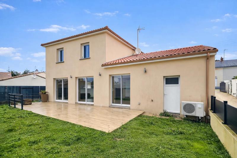 Maison - 146 m² - 7 pièces