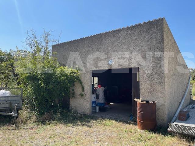 Maison traditionnelle - 95 m² - 4 pièces