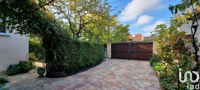 Maison - 122 m² - 6 pièces