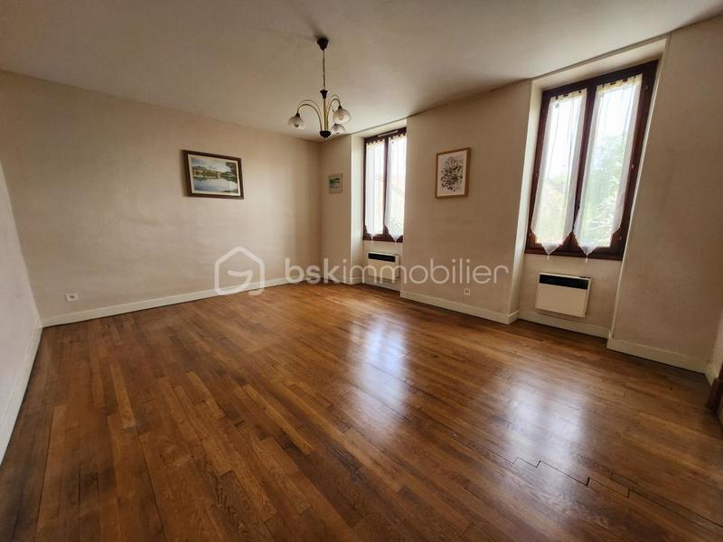 Maison de ville - 260 m² - 9 pièces