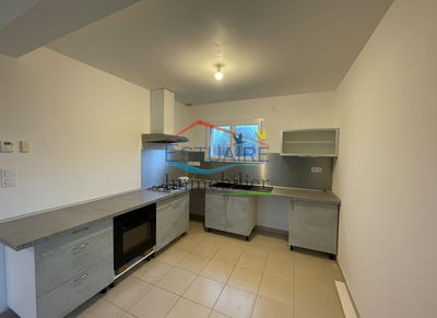 Maison - 75 m² - 5 pièces