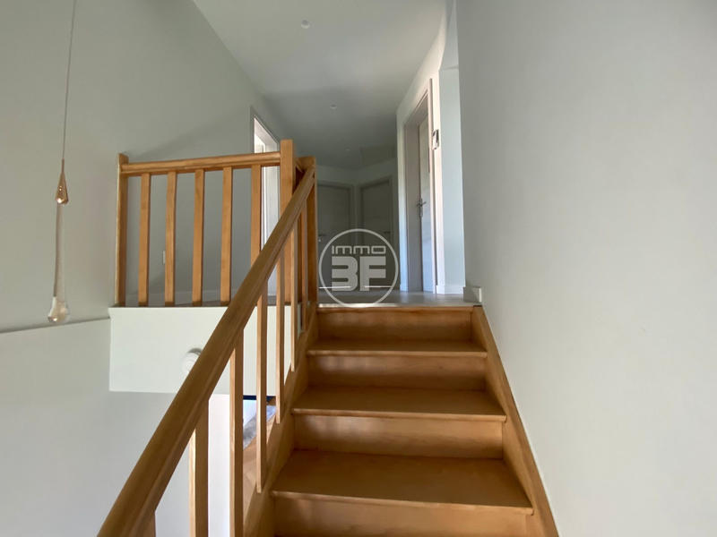 Maison - 140 m² - 5 pièces