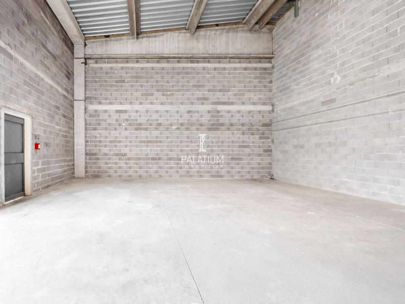 Local commercial - 112 m² - 2 pièces