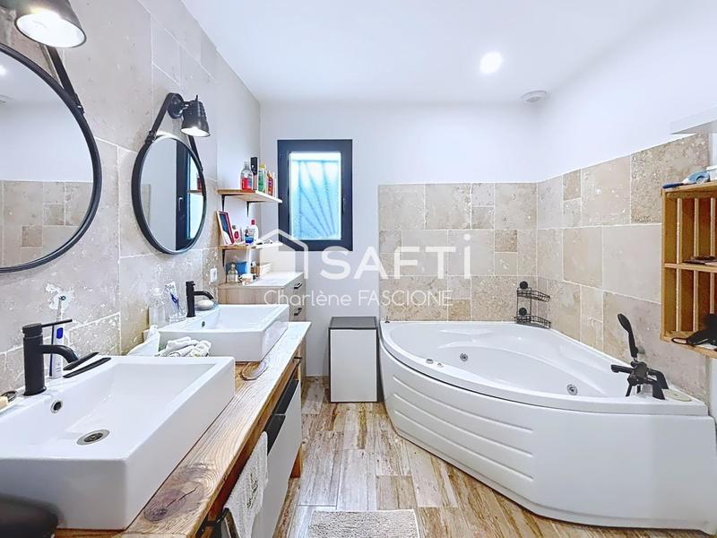 Maison - 94 m² - 4 pièces