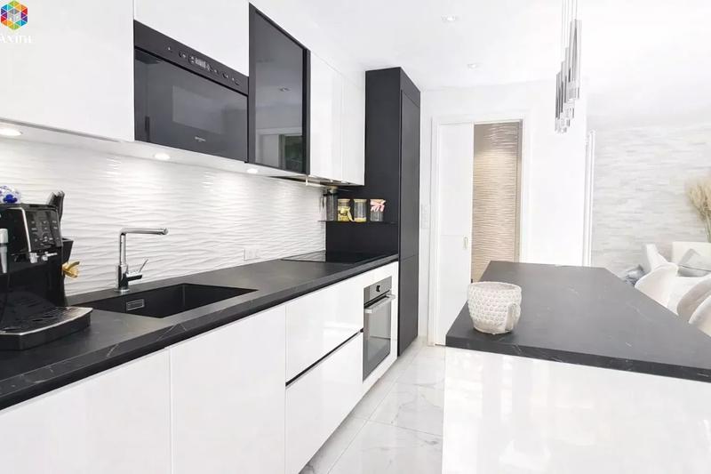 Appartement - 76 m² - 3 pièces