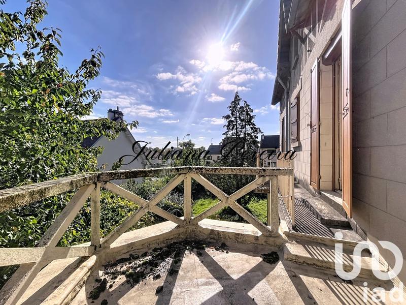 Maison - 248 m² - 11 pièces