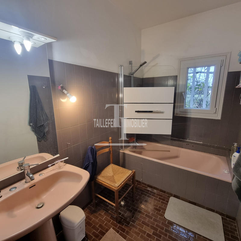 Maison - 159 m² - 8 pièces