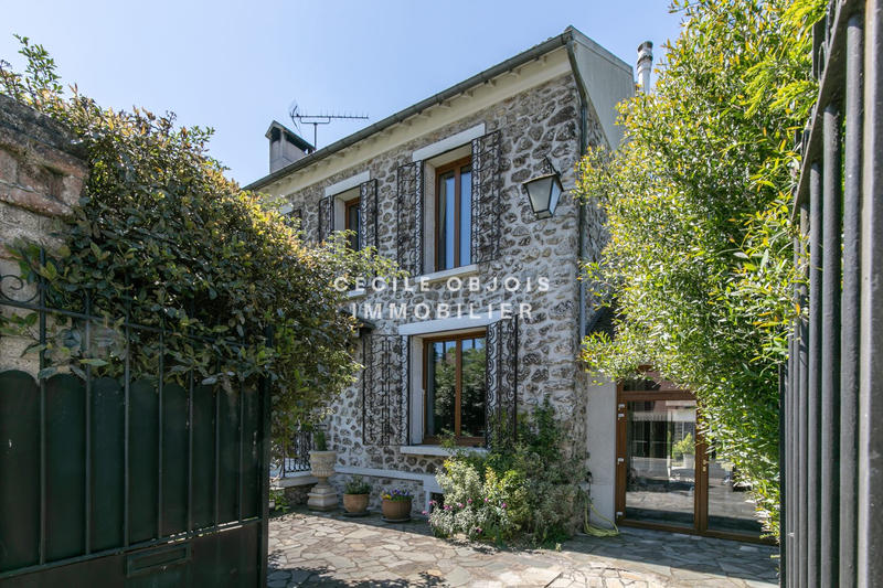 Maison ancienne - 272 m² - 9 pièces