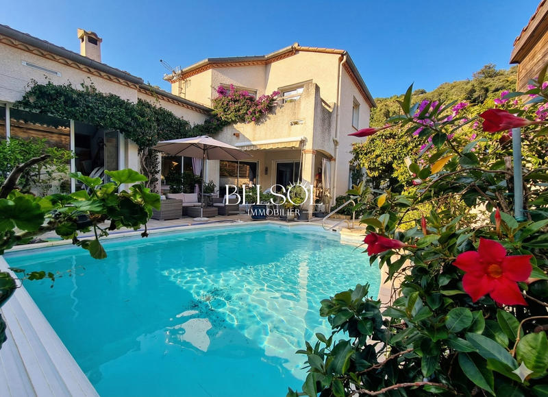 Maison - 155 m² - 6 pièces