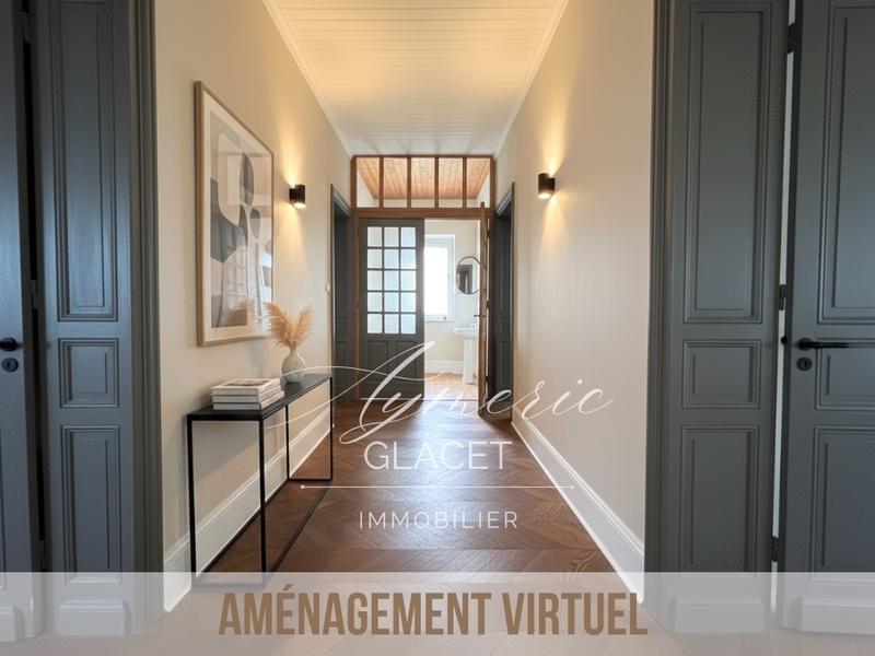 Maison - 234 m² - 7 pièces