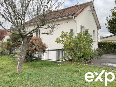 Maison - 99 m² - 5 pièces