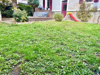 Maison - 226 m² - 9 pièces