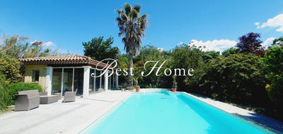 Maison - 230 m² - 8 pièces