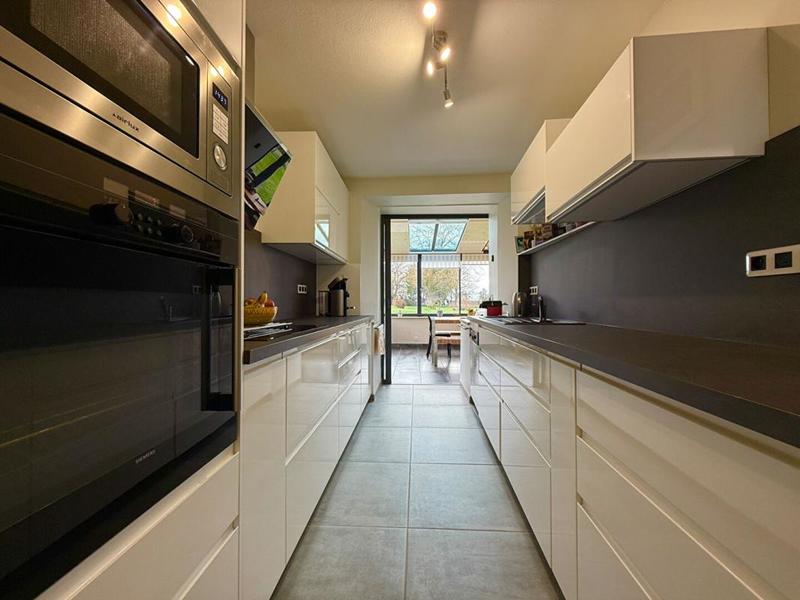 Maison - 220 m² - 8 pièces