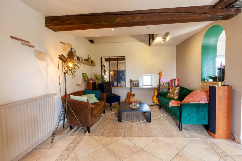 Maison - 271 m² - 11 pièces