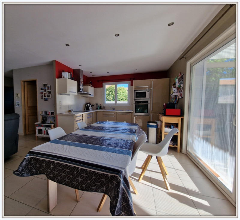 Maison - 92 m² - 4 pièces