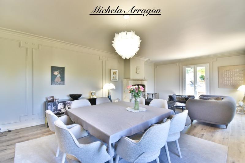 Villa - 191 m² - 6 pièces