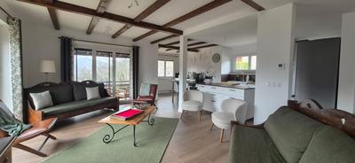 Maison - 196 m² - 6 pièces