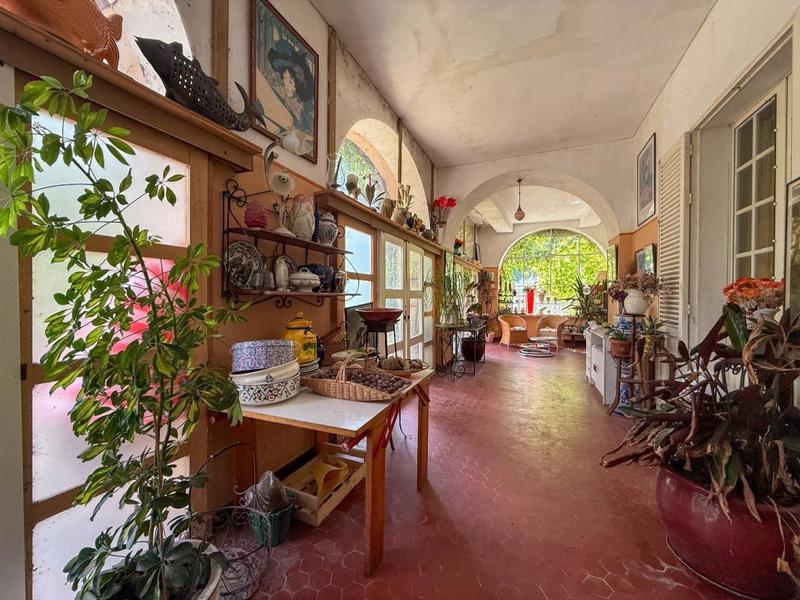 Château - 400 m² - 11 pièces