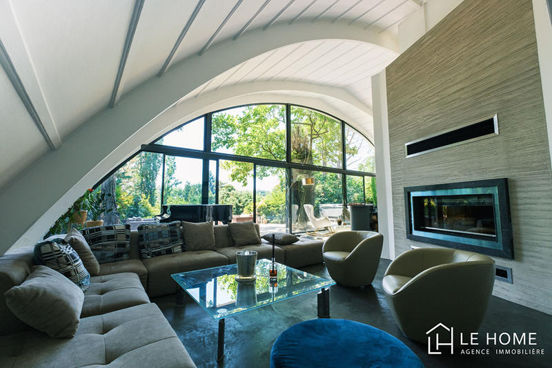 Maison - 260 m² - 7 pièces